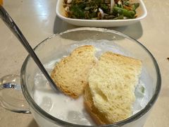 -啰啰咖啡馆莎湾店(啰啰冰屋分店)