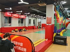 -悦动体能篮球羽毛球网球(三里河店)