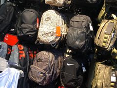 -NIKE上海青浦优选体验店