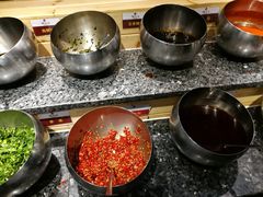 -钦瓦台时尚自助餐厅(银泰城店)