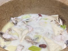 -滇香肴·云南菜蒸汽石锅鱼(云南北路店)