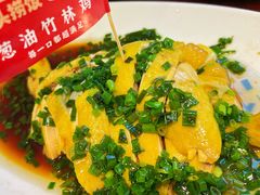 -魏铭鱼头捞饭(晋阳路店)