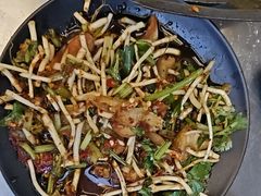 -凉都青瓦房烙锅(清镇中环国际店)