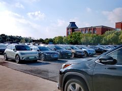-复旦大学附属华山医院北院-停车场