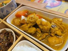 咖喱鸡食盒-咬不得高祖生煎·简餐(金逸影城店)