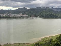 -醉江景酒店式公寓(桐庐利时广场店)