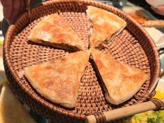 酱香手工牛肉饼-雀蓝川菜(滨湖万象汇店)