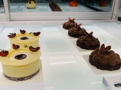 -潮一不贰·法式甜品·生日蛋糕·西式简餐(外滩店)