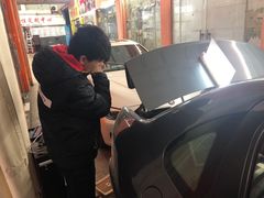 -鲨鱼皮汽车凹陷玻璃修复(静安店)