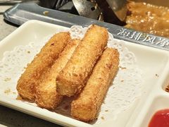 -海底捞火锅(新松江路生日主题店)