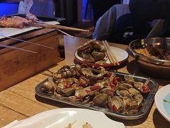 -喝丢一只鞋海鲜烧烤·海肠捞饭(东关街店)