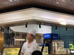 -金马门国际美食百汇(珞喻路店)