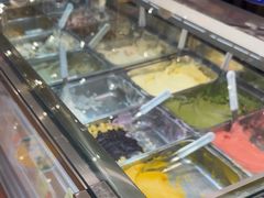 -VENCHI 闻绮(广州太古汇店)