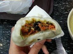一品素包-石头门坎