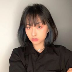 -变画·发型STUDIO