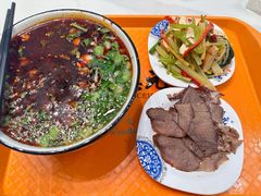 -德元兰州纯汤牛肉面(深圳首店)