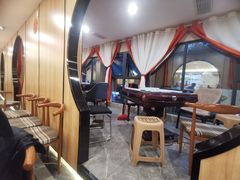 -有红鸡毛店·川菜(建设路店)