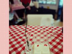 -红宝石·鲜奶小方·海派西点房(南丹店)