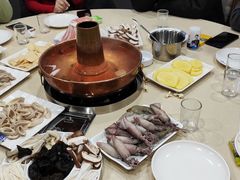 -楼外楼大刀肉传统火锅居(博学路店)
