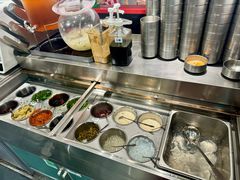 -成都你六姐·牛肉冒菜(信泰中心商场店)