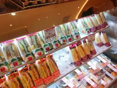 零售区-山崎面包(静安久光店)