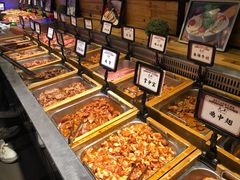 自助取餐区-大山炭火烤肉自助(百盛步行街广场店)