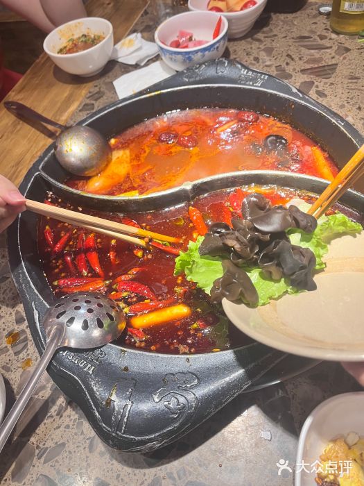 历蜀记·家宴老火锅(总店)图片