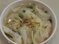 鸡汤三鲜馄饨-王興記(中山路店)