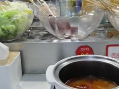 -百品聚旋转火锅(万德庄店)