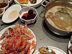 -黑金·寻焰自助百汇·烤肉·火锅(中街店)