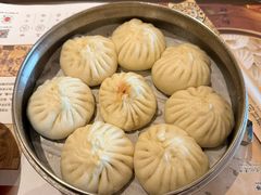 传统三鲜包子-狗不理(山东路总店)