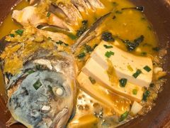 -阿瓦山寨·湘菜现炒·剁椒鱼头王(咸阳总店)