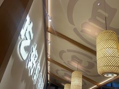 -肥肥虾庄·金牌油焖大虾(汉口城市广场店)