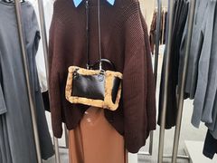 -URBAN REVIVO(七宝领展广场店)