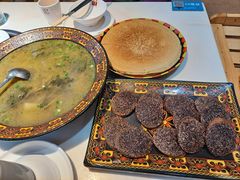 -阿斯牛牛十二餐厅•四季餐厅(民族大道店)