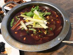 -老鼎万春卤菜(鹭湖宫8区店)