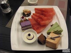 自助餐-甜点-上海虹桥西郊假日酒店