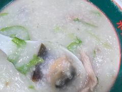 皮蛋瘦肉粥-禾师兄·布拉肠(一德路店)