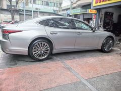 -倍耐力轮胎专卖店(碧云路店)