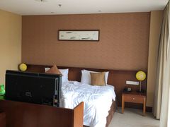 -中铁花水湾温泉酒店(大邑店)