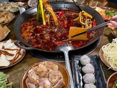 -黄潇洒老火锅(九眼桥宏济巷店)
