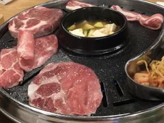 -江南猪肉商会无限续吃(弘大店)