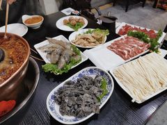 -楼外楼大刀肉传统火锅居(幸福街店)