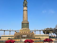 -人民防洪胜利纪念塔