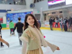-正佳冰河湾真冰滑冰场