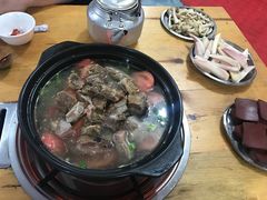 -钰洁腊排骨火锅