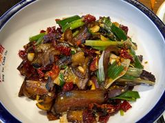 大蒜叶炒腊肉-湘约爨厨(太白立交店)