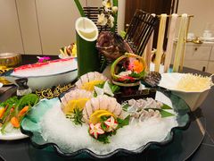 -鼎泰亨·海鲜牛肉餐厅(滨江店)