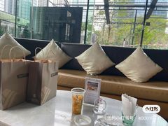 -深圳温德姆至尊酒店·大堂吧·户外花园