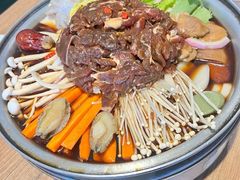 -百年石锅饭(阿里郎美食街店)